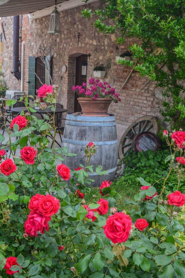 B&B il mio Casale Colà Esterno foto